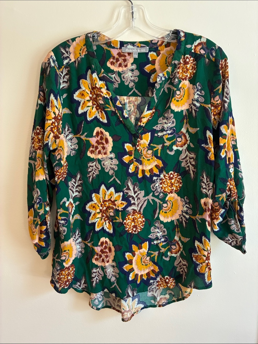 Daniel Rainn Green Floral Split V-Neck Blouse